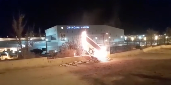 Israeli Flag Burned Outside Stadium in Spain Before Hapoel Tel Aviv Basketball Game